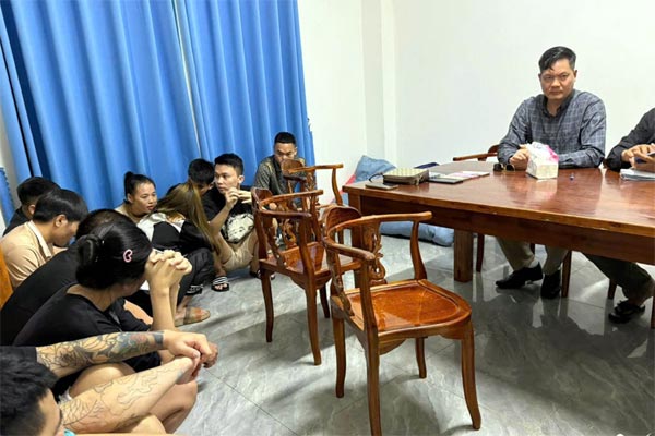 Bóc gỡ đường dây lừa đảo xuyên quốc gia, bắt thủ lĩnh 29 tuổi Nguyễn Thế Anh và hơn 50 đối tượng-9