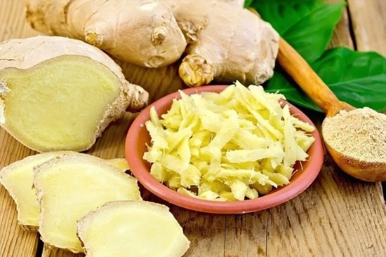 Nhỏ dầu gió vào gừng tươi có tác dụng gì?