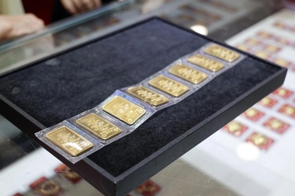 Giá vàng hôm nay 15/2: Giảm sâu-2