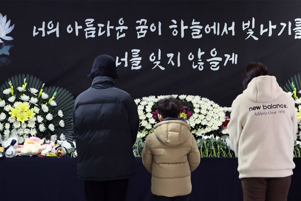 Cô giáo mang thai bất ngờ bị nhóm phụ huynh tố cáo lên hiệu trưởng, lý do được tiết lộ khiến netizen bức xúc: Không thể hiểu nổi!-2