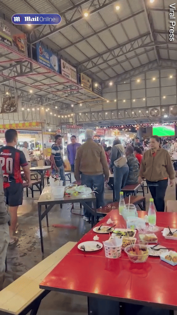 Bắt quả tang vợ đi chơi với nhân tình, chồng ngỡ ngàng phát hiện vợ đang qua lại với 2 người đàn ông khác-2