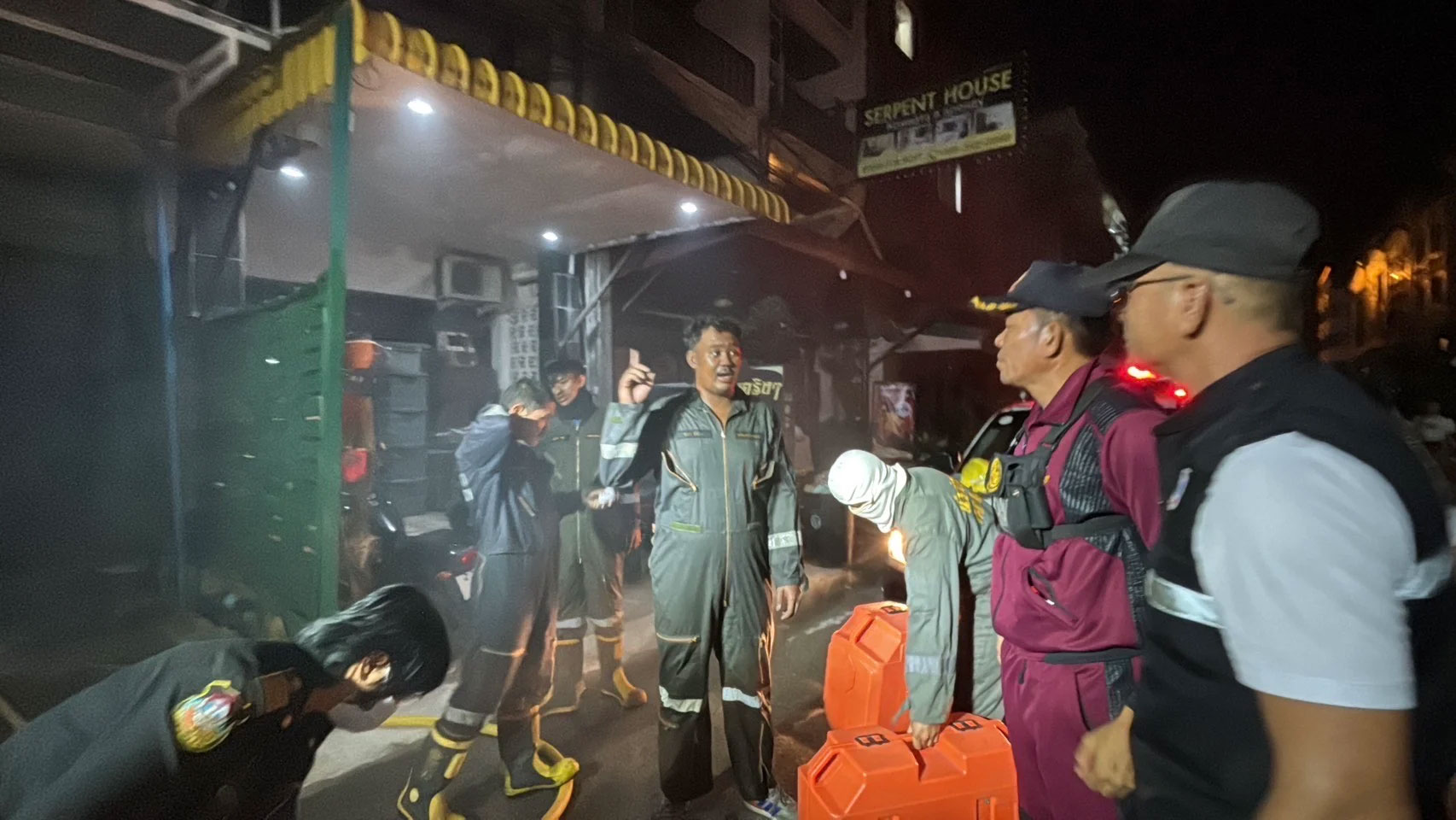 Cháy lớn tại cơ sở trồng cần sa ở Pattaya, nhiều người dân và du khách có biểu hiện bất thường-1