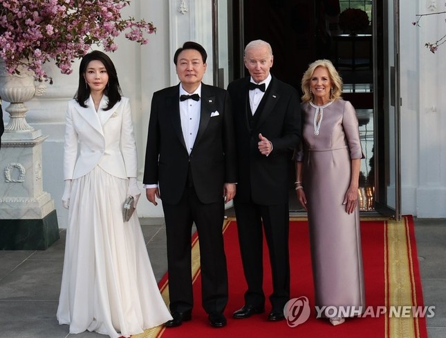 Đệ nhất phu nhân Hàn Quốc bị chỉ trích-1