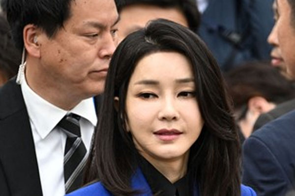 Giải oan cho Đệ nhất phu nhân Hàn Quốc-4