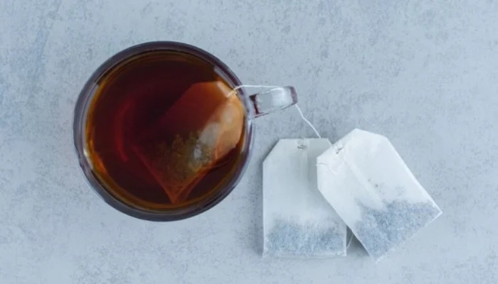 1 loại nước chứa hàng tỷ hạt vi nhựa nhưng nhiều người Việt vẫn uống mỗi ngày mà không biết mối nguy hại-2