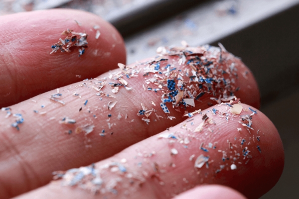 1 loại gia vị chứa nhiều hạt vi nhựa gấp 2 lần đường, nhiều người Việt không biết vẫn ăn 3 bữa mỗi ngày-4