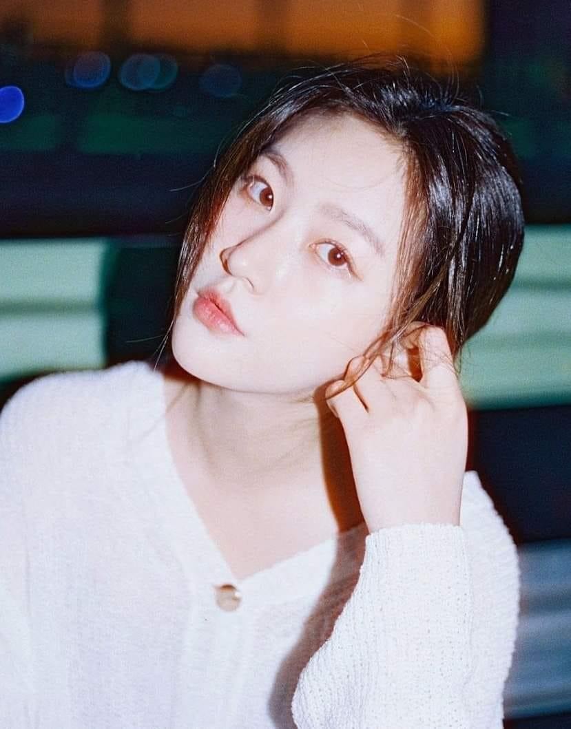 Thảm cảnh của Kim Sae Ron: Sốt 40 độ vẫn phải đóng phim nuôi cả nhà, tuổi thơ khốn khổ vì bạo lực học đường-5