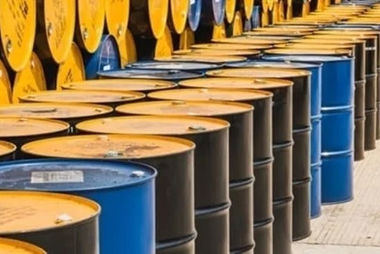 Giá xăng dầu hôm nay 18/2: Lo gián đoạn nguồn cung, dầu tăng trở lại
