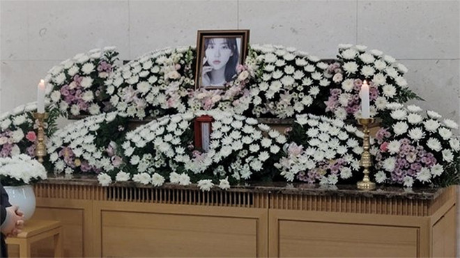 Tài tử Won Bin rơi nước mắt trong tang lễ Kim Sae Ron qua đời ở tuổi 25-3