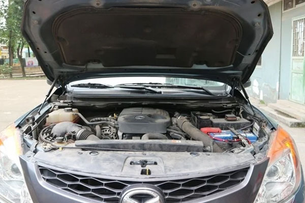 Lái xe thế nào để tránh va quệt khi trời mưa phùn?-2