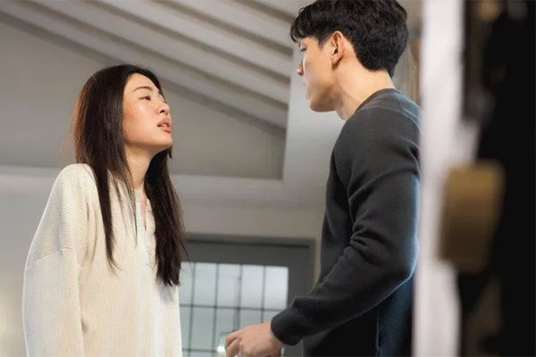 Vợ mới biết lái đã đòi vác xe nhà đi du xuân, tôi ngăn cản thì bị chê bủn xỉn-2