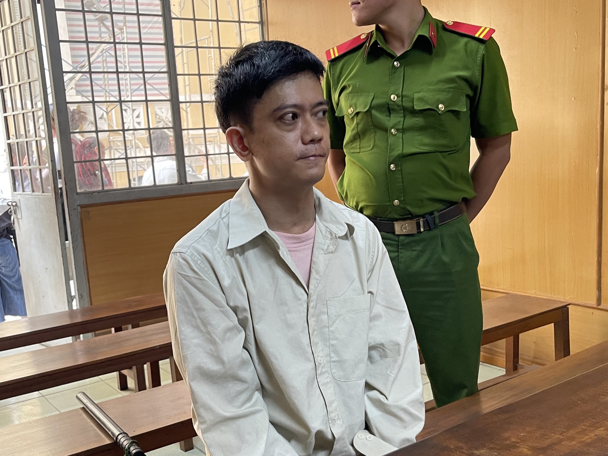 Ly kỳ phiên toà tìm” kẻ tạt axit 4 người ở TP HCM-1