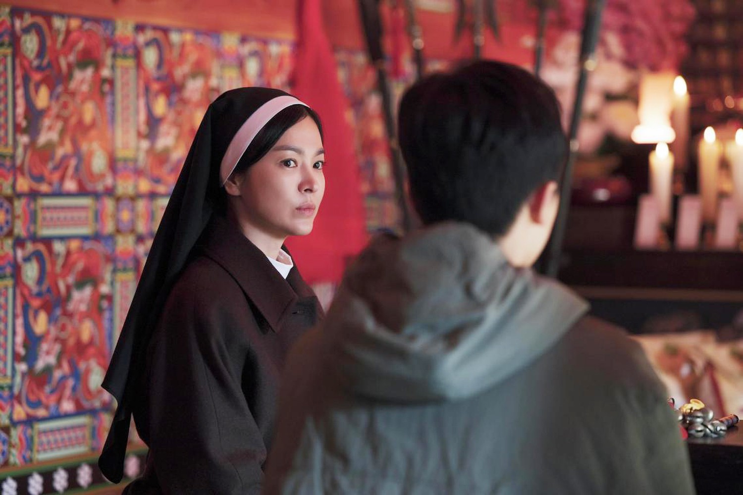 ‘Dark Nuns’: Song Hye Kyo chưa tỏa sáng-3