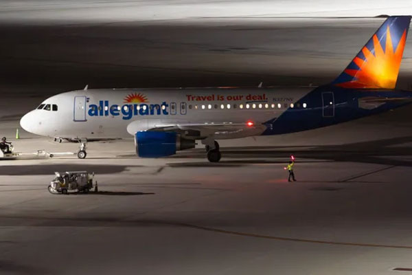 Hàn Quốc: Boeing 737 chở 183 người phát nổ động cơ, buộc quay đầu hạ cánh khẩn cấp-2