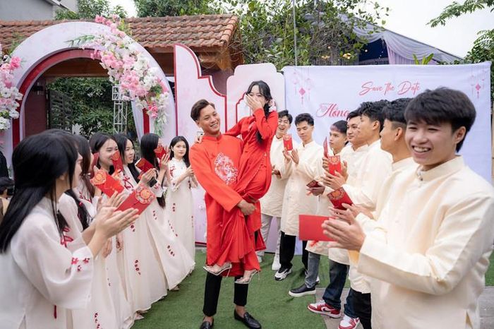 Cô gái Hà Nội cao 1m49 yêu chàng 1m83, ngày cưới khiến quan khách bật cười-3