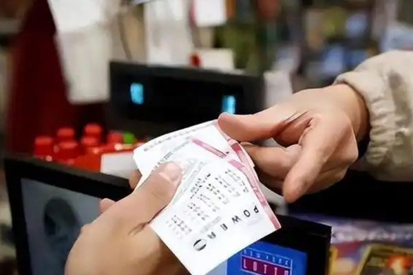 Vươn mình sau trúng số: Chọn số theo mật mã gia đình, người đàn ông nhận vận may chói lóa 260 tỷ-2