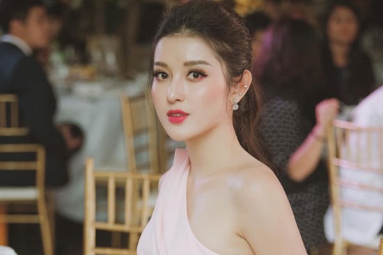 Á hậu Huyền My bị lừa