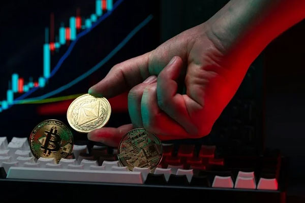 Nhìn bức tranh của con gái, tôi choáng váng phát hiện bí mật động trời của chồng-2