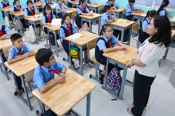 Quy định mới về dạy thêm học thêm: Trường kêu khó, giáo viên hợp đồng nghỉ việc-2