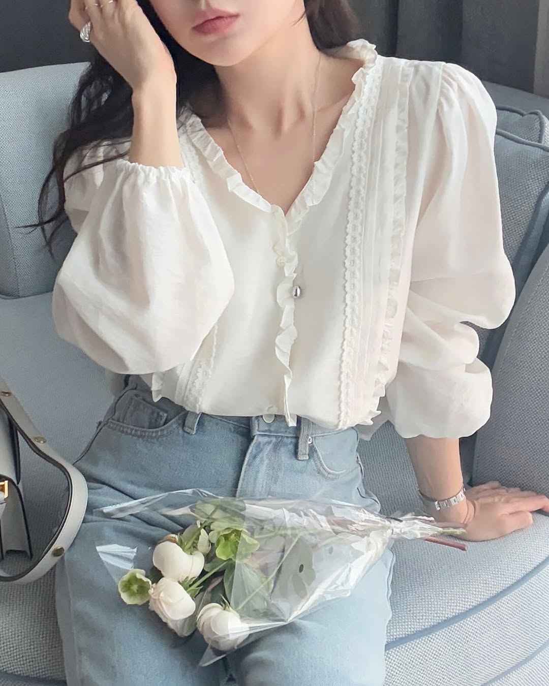 5 kiểu sơ mi hack tuổi mà phụ nữ Hàn yêu thích-10