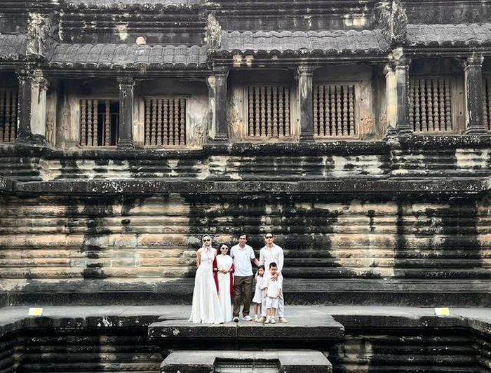 Đại gia đình nhà Hồ Ngọc Hà - Kim Lý du ngoạn ở Campuchia-8