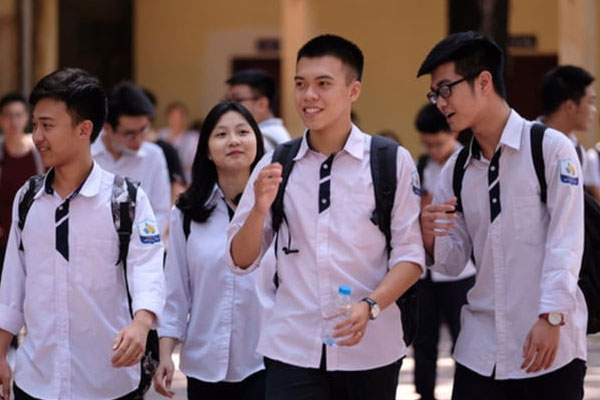 Lịch thi vào lớp 10 THPT chuyên Ngoại ngữ 2025-1