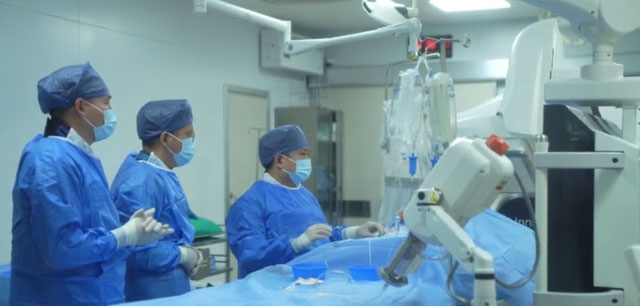 Liên tiếp điều trị cho 2 bệnh nhân đột quỵ, bác sĩ nói cả hai đều mắc chung sai lầm, phá nát mạch máu-1